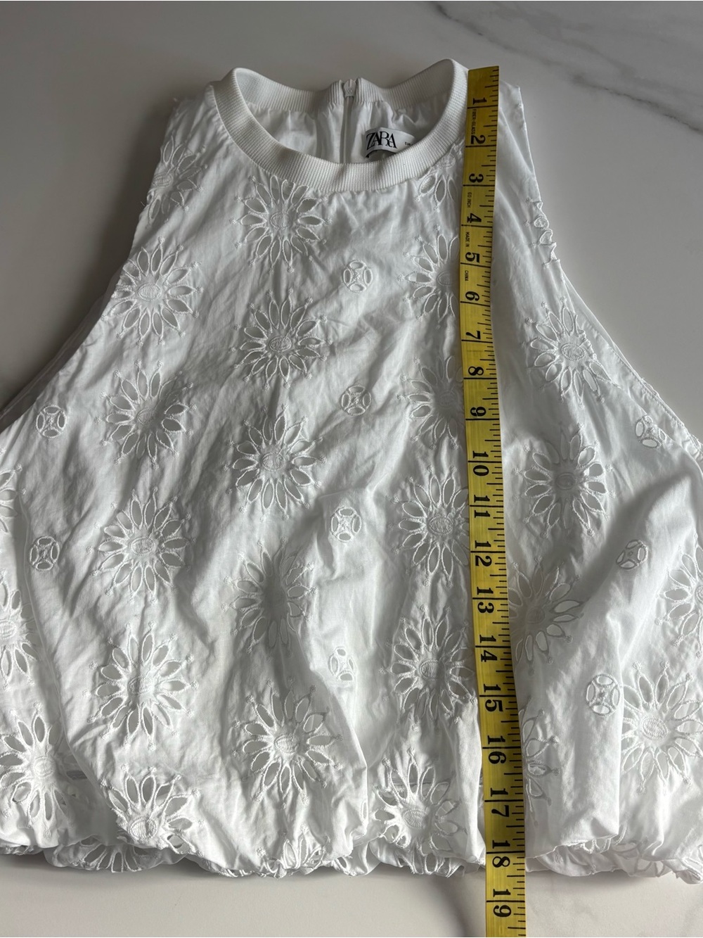 Zara White Eyelet Sleeveless Crop Top Sz L - Picture 11 of 12